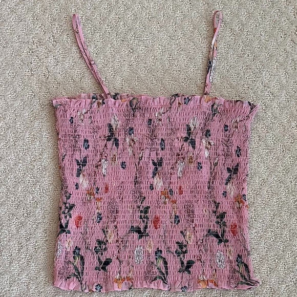 Gianni Bini Smocked Stacey Print Top Pink Floral Size Small NWT Feminine Summer - Picture 7 of 11